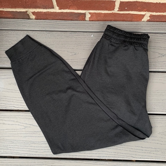 Vuori Performance Joggers - Picture 5 of 14